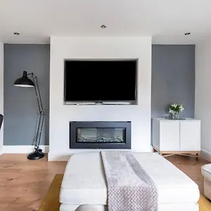 Holdsworth House Apartment Leeds (West Yorkshire)