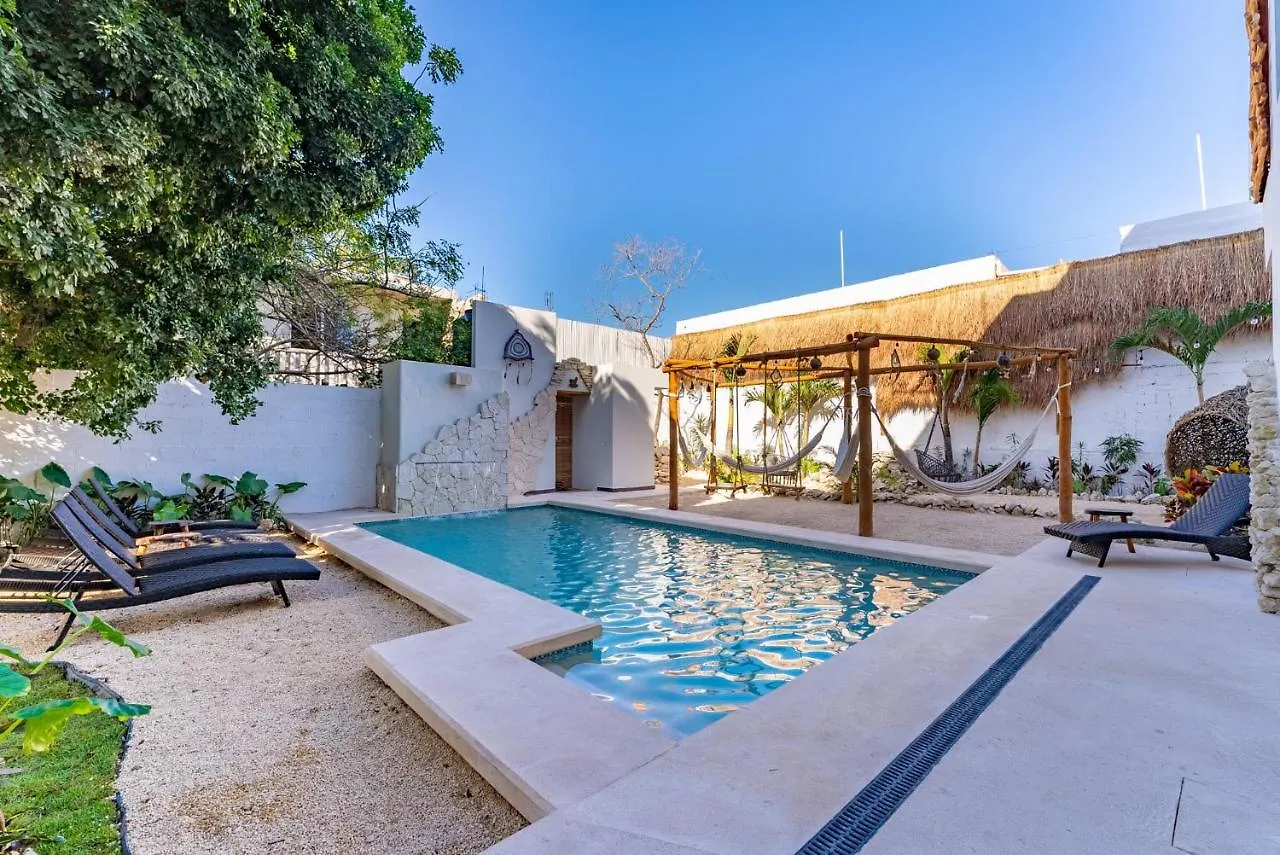 Artec Studios Tulum 0*,